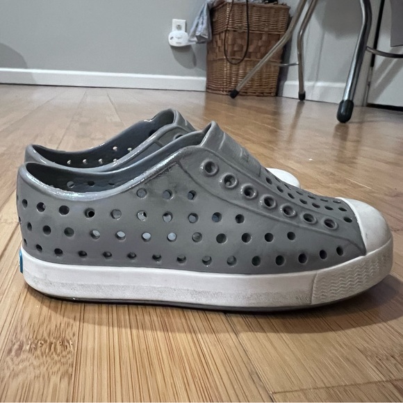 Native Jefferson shoes size 8 Toddler - Picture 4 of 6